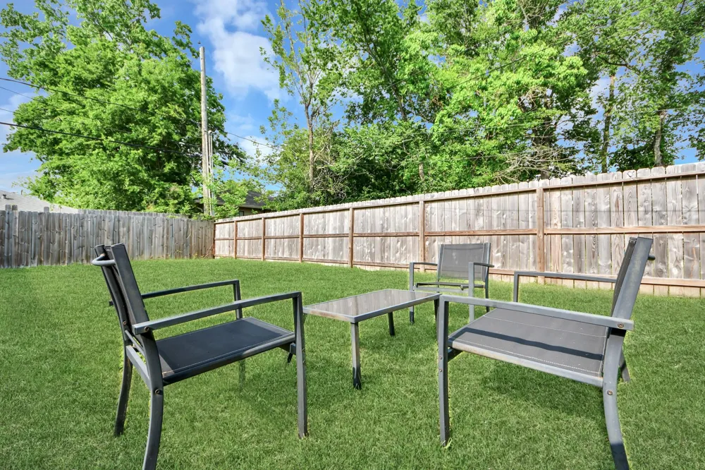 9027 Madera Road #B Houston, TX 77078