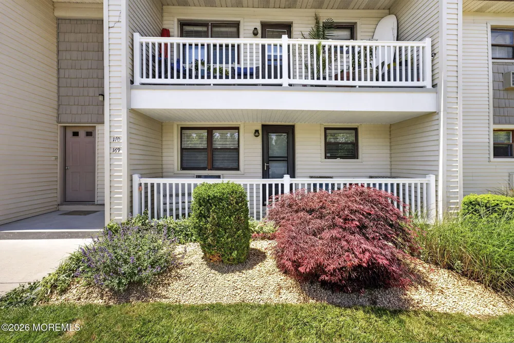 169 Wharfside Drive #169 Monmouth Beach, NJ 07750
