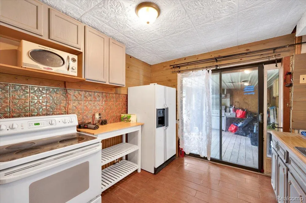 2200 W Oregon Street Mayfield Township, MI 48446