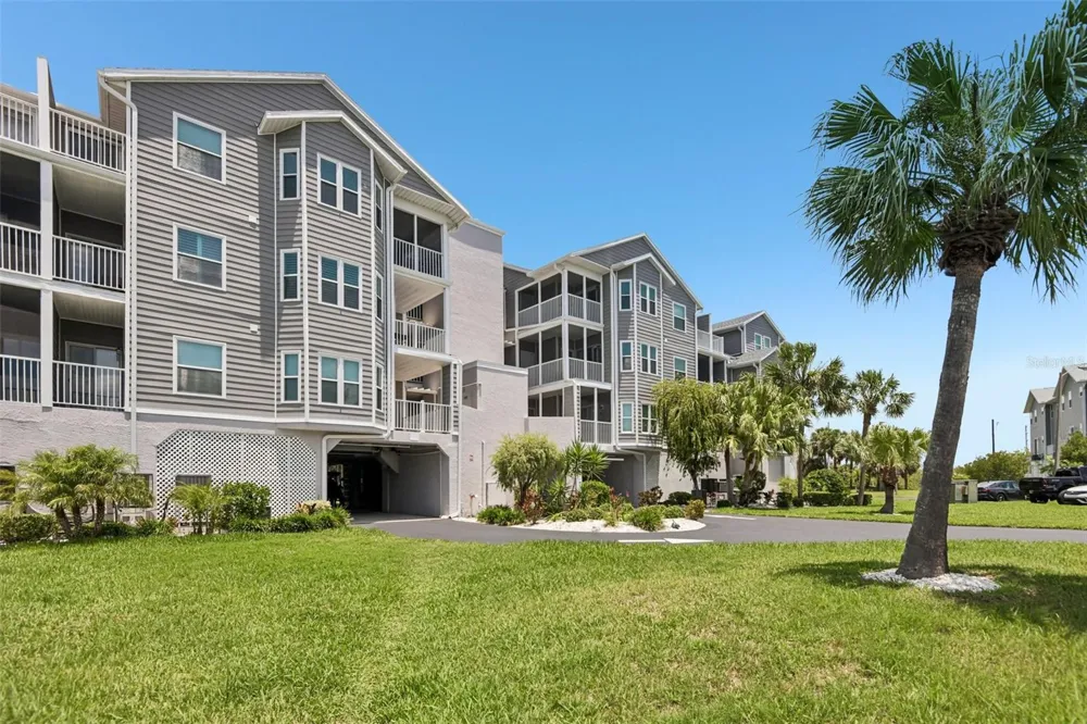 5727 BISCAYNE COURT #209 New Port Richey, FL 34652
