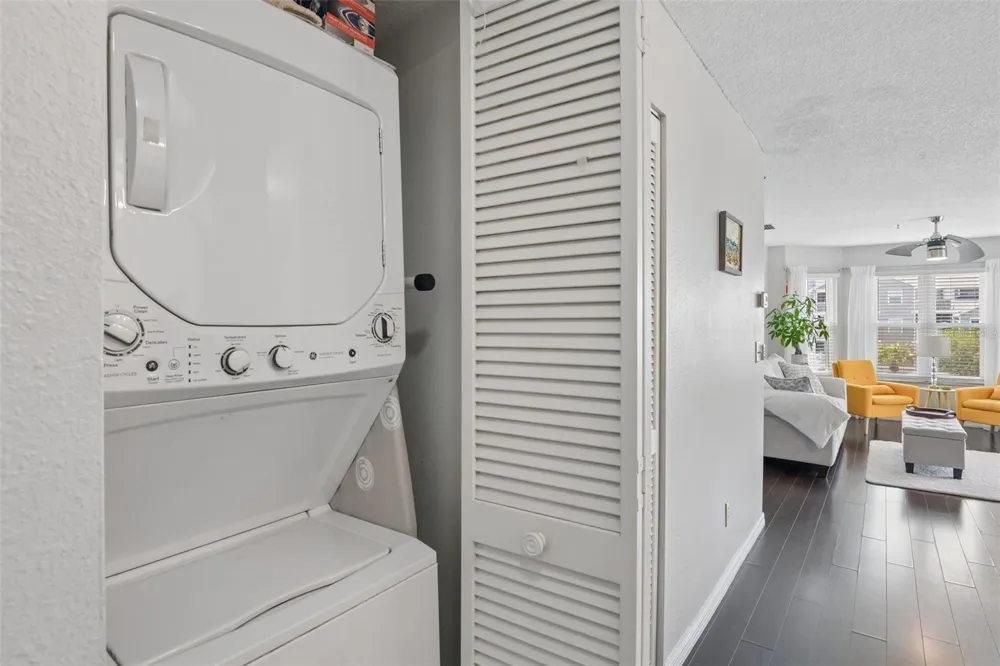 5727 BISCAYNE COURT #209 New Port Richey, FL 34652