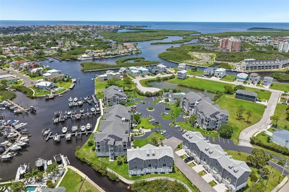 5727 BISCAYNE COURT #209 New Port Richey, FL 34652