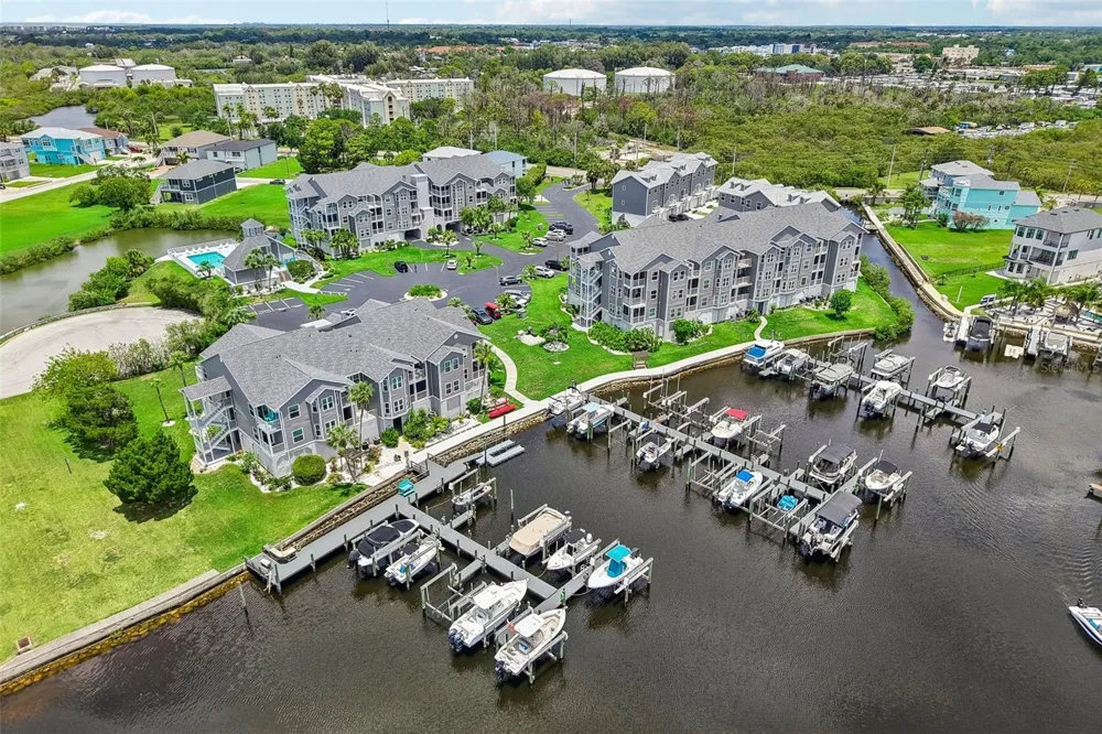 5727 BISCAYNE COURT #209 New Port Richey, FL 34652