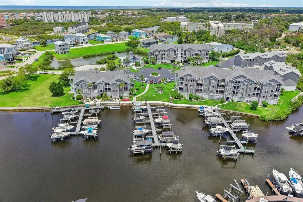 5727 BISCAYNE COURT #209 New Port Richey, FL 34652