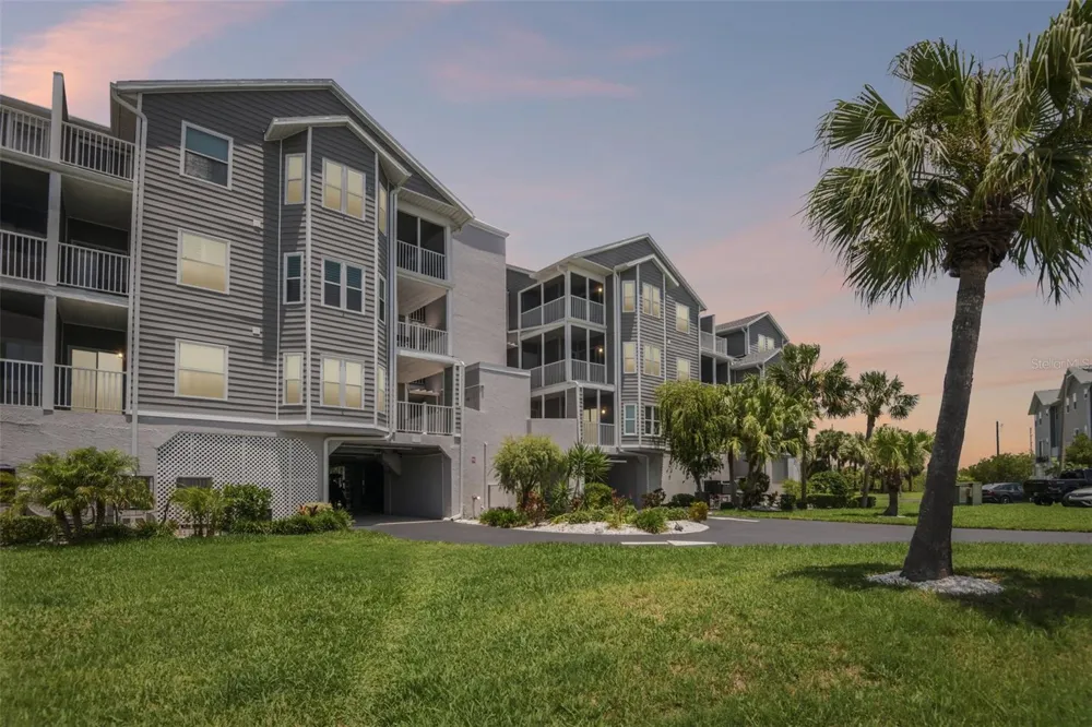 5727 BISCAYNE COURT #209 New Port Richey, FL 34652