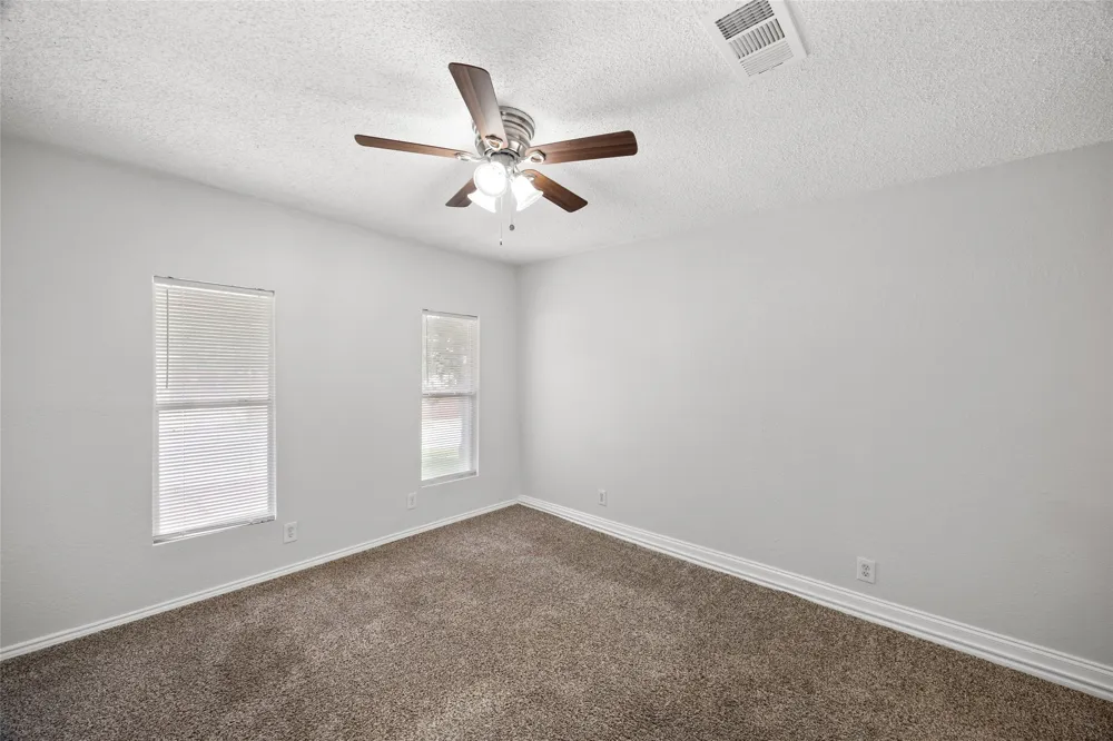 1605 Proctor Drive Grand Prairie, TX 75051