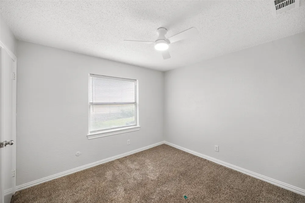 1605 Proctor Drive Grand Prairie, TX 75051