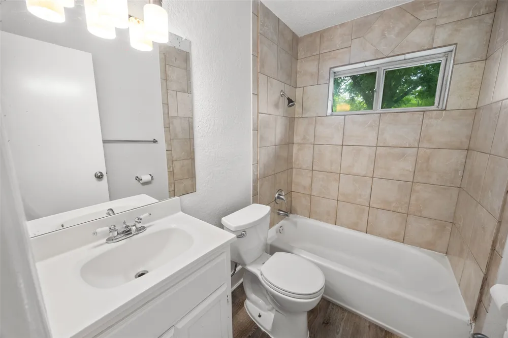 1605 Proctor Drive Grand Prairie, TX 75051