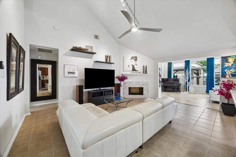 2802 White Sands Drive Deer Park, TX 77536