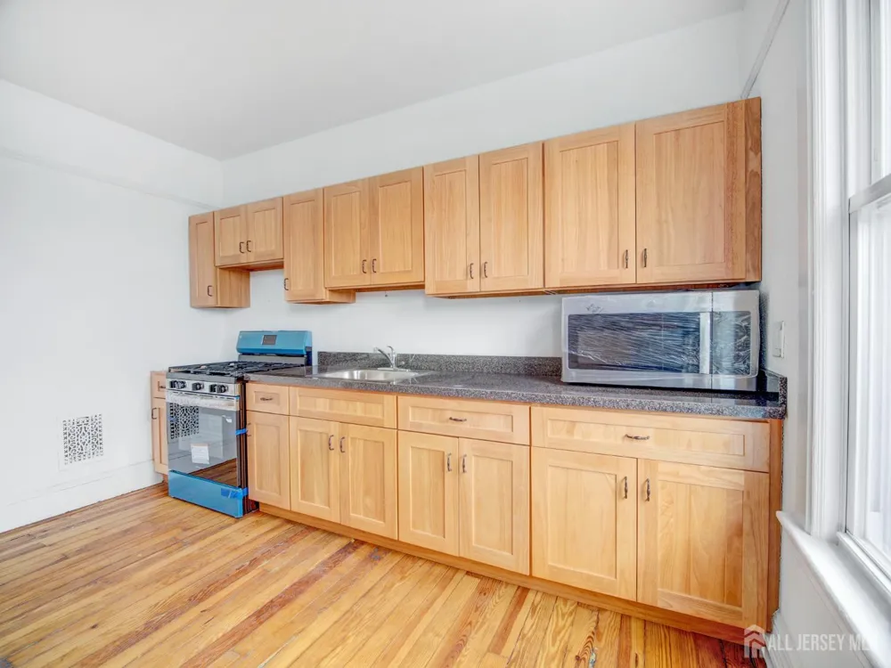 444 Broad Street Elizabeth, NJ 07208