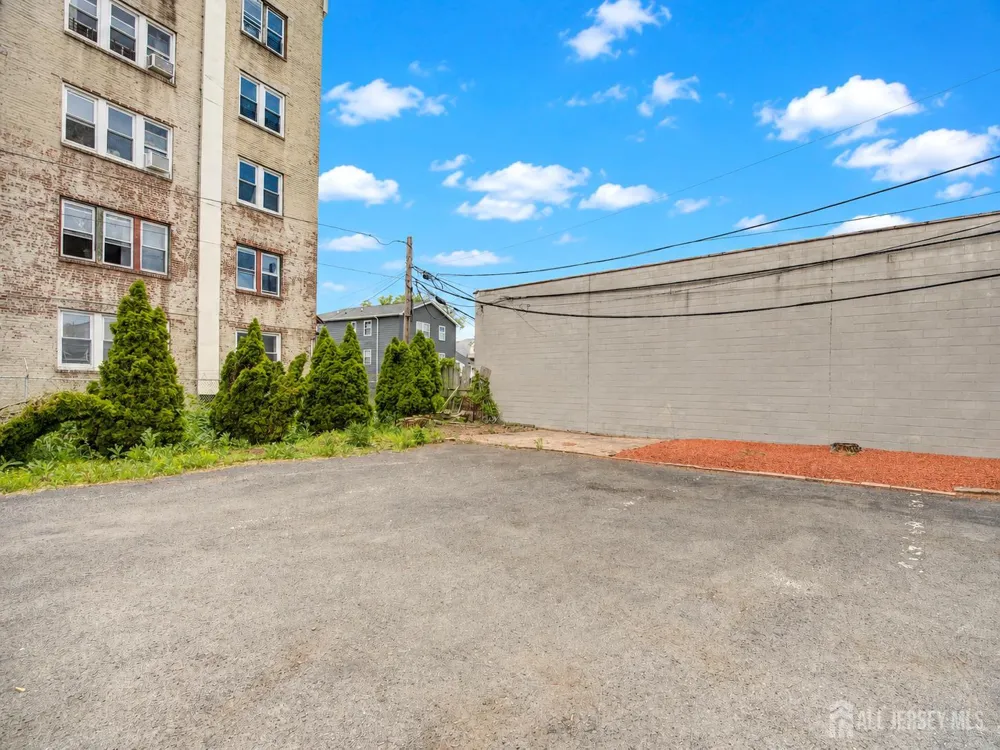 444 Broad Street Elizabeth, NJ 07208