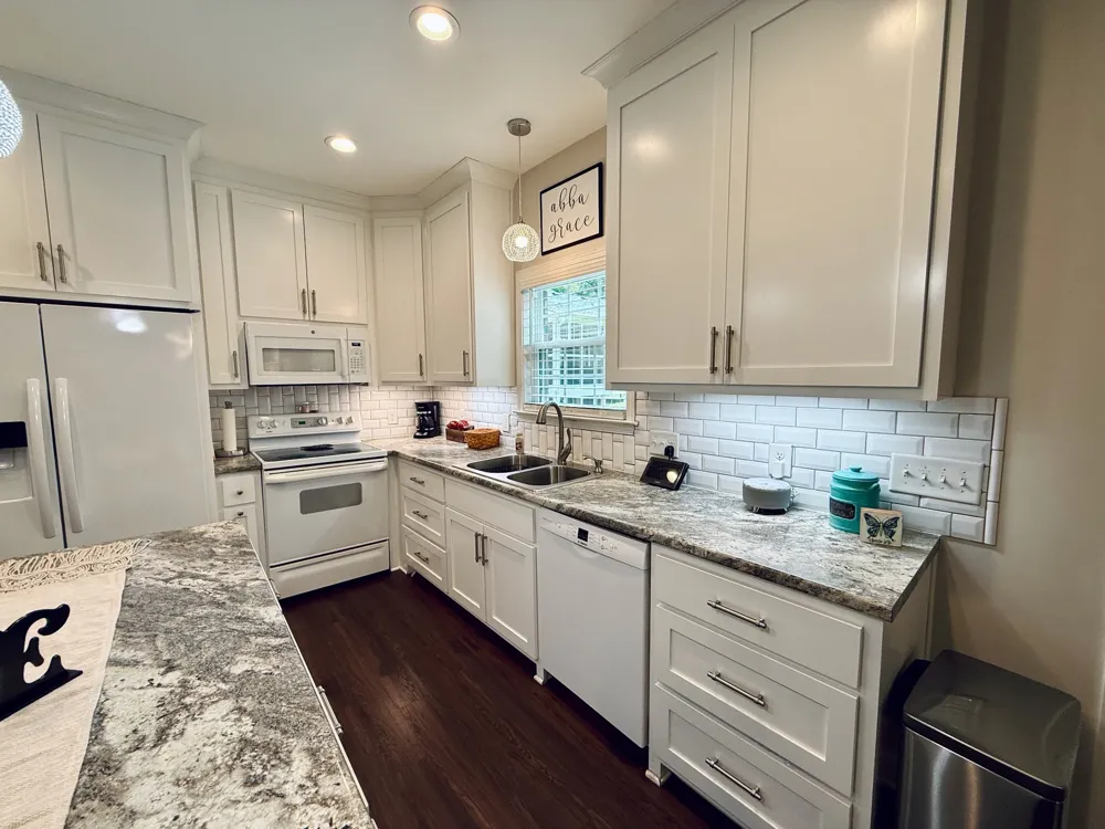 320 Spring Valley Dr Cottontown, TN 37048
