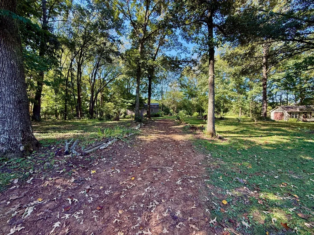 320 Spring Valley Dr Cottontown, TN 37048