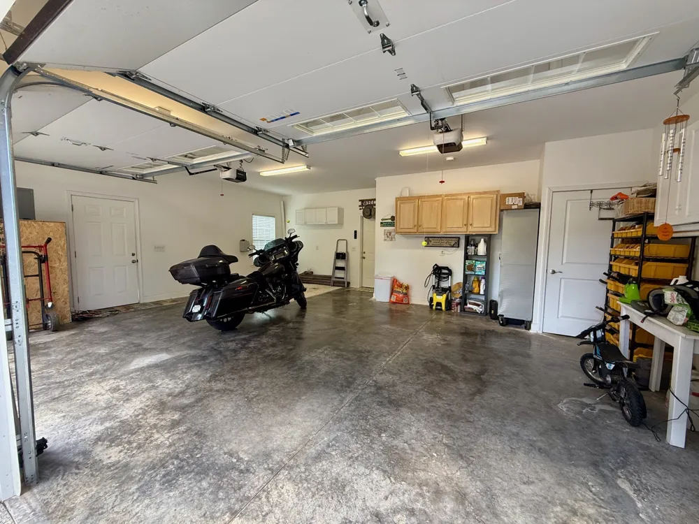 320 Spring Valley Dr Cottontown, TN 37048