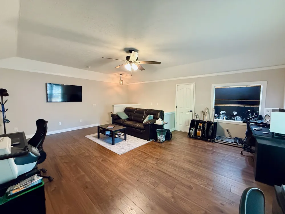 320 Spring Valley Dr Cottontown, TN 37048