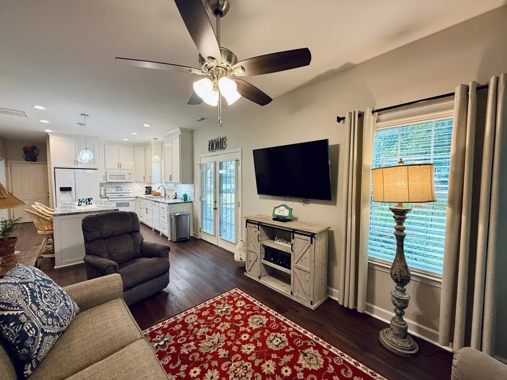 320 Spring Valley Dr Cottontown, TN 37048