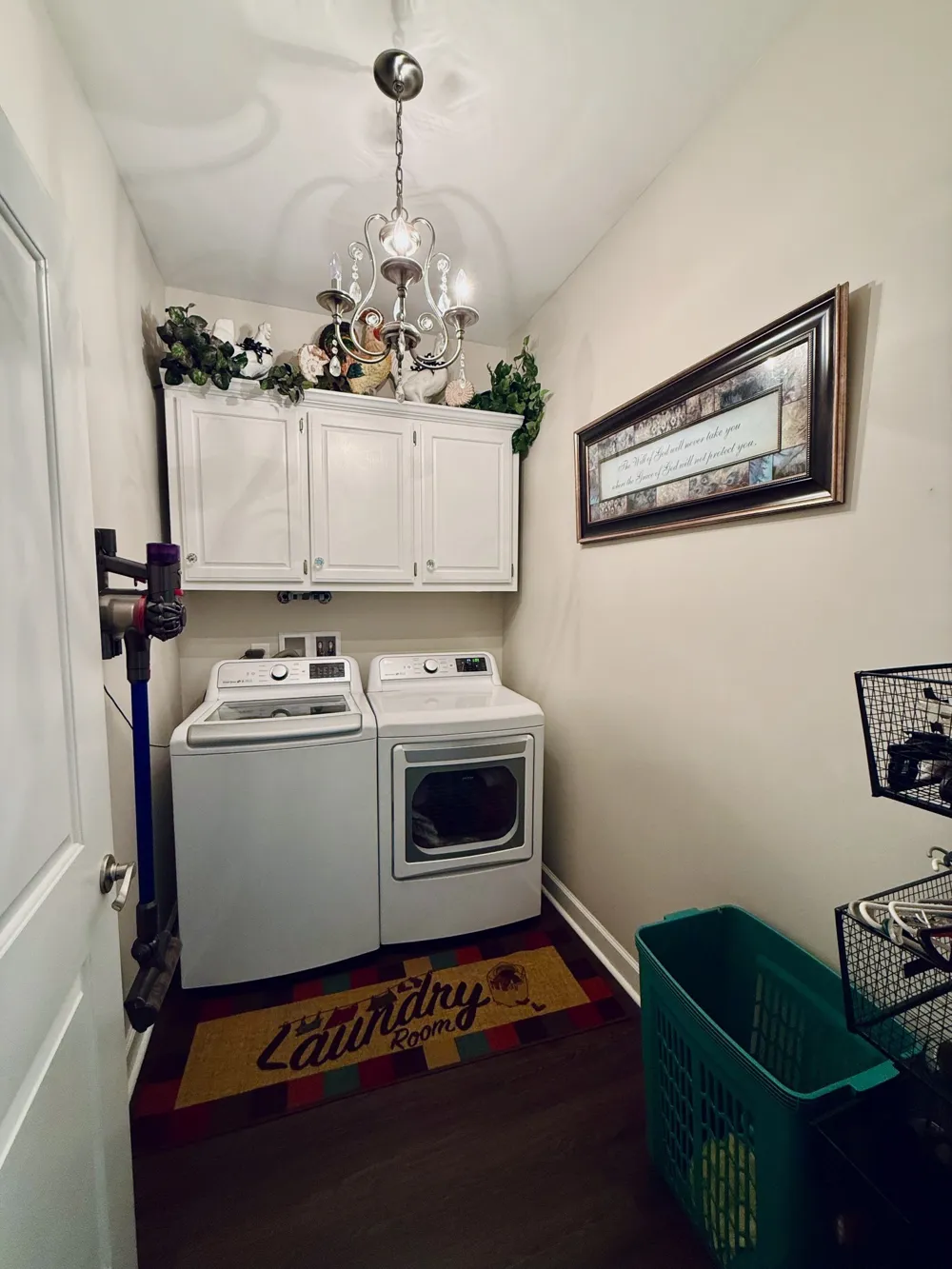 320 Spring Valley Dr Cottontown, TN 37048