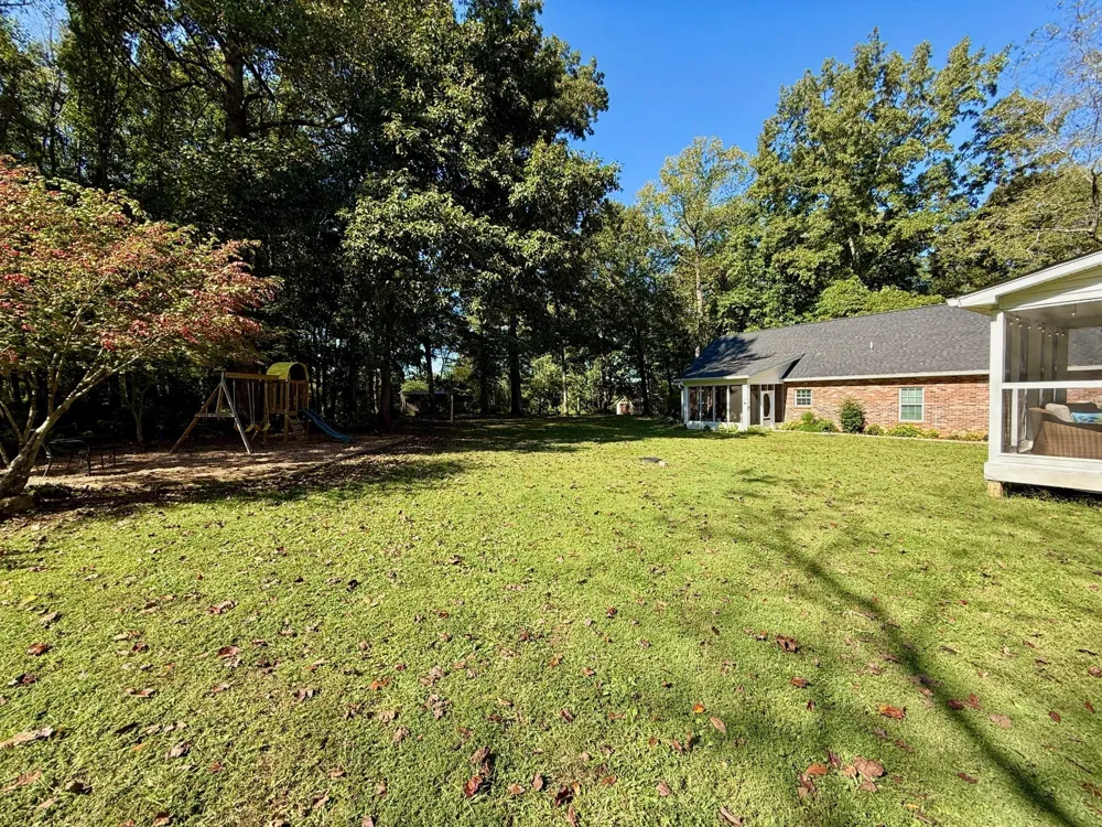 320 Spring Valley Dr Cottontown, TN 37048