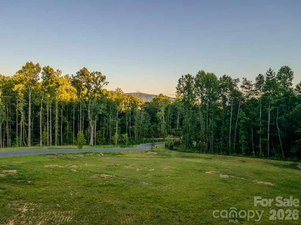 416 Irvine Drive Fairview, NC 28730