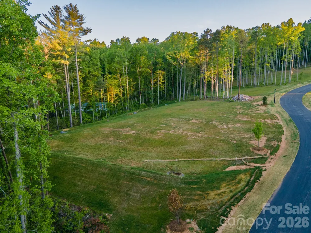 416 Irvine Drive Fairview, NC 28730
