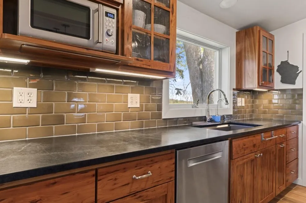 N2095 Twin Bluff Lane Stockholm, WI 54769