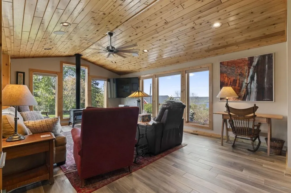 N2095 Twin Bluff Lane Stockholm, WI 54769