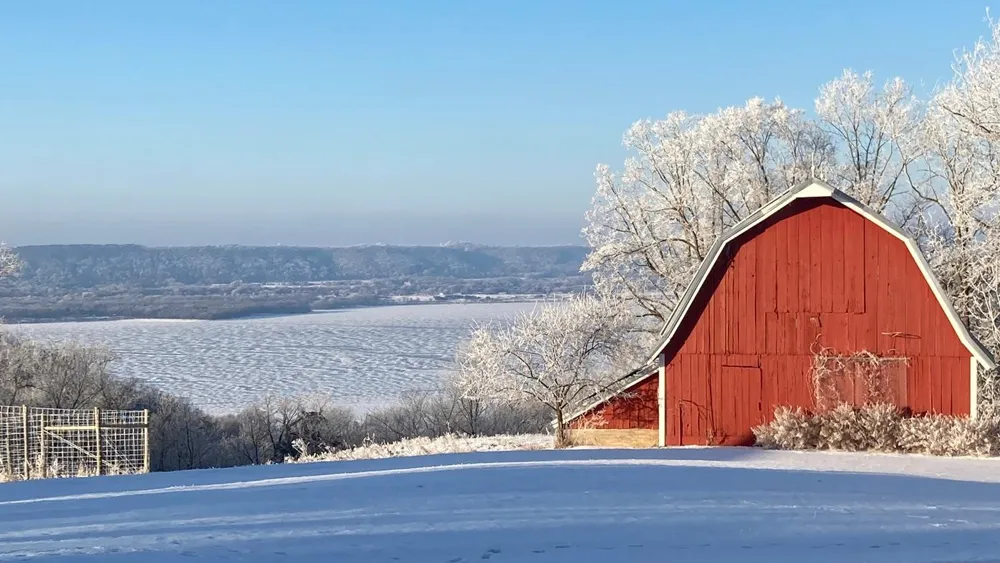 N2095 Twin Bluff Lane Stockholm, WI 54769