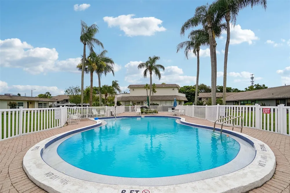 1601 43RD STREET #224 St Petersburg, FL 33713