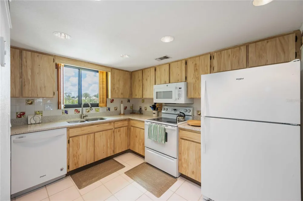 5050 MARIANNE KEY ROAD #1B Punta Gorda, FL 33955