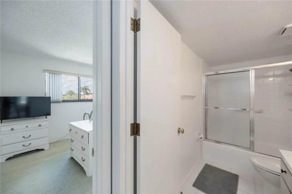 5050 MARIANNE KEY ROAD #1B Punta Gorda, FL 33955