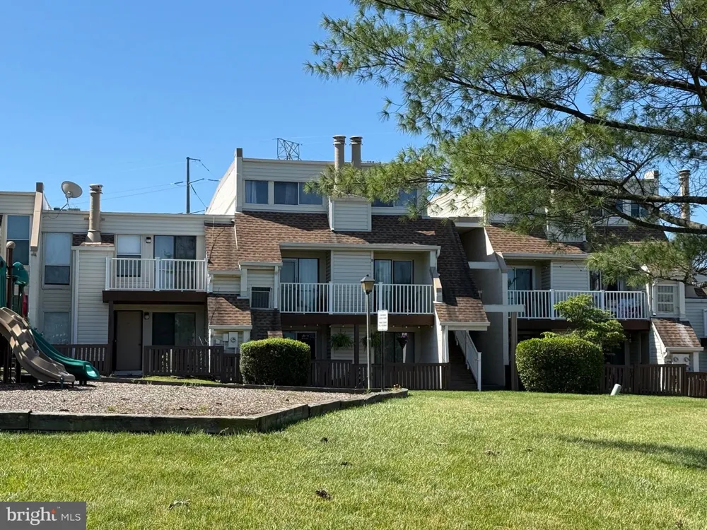 1006 WARWICK COURT #B Sterling, VA 20164