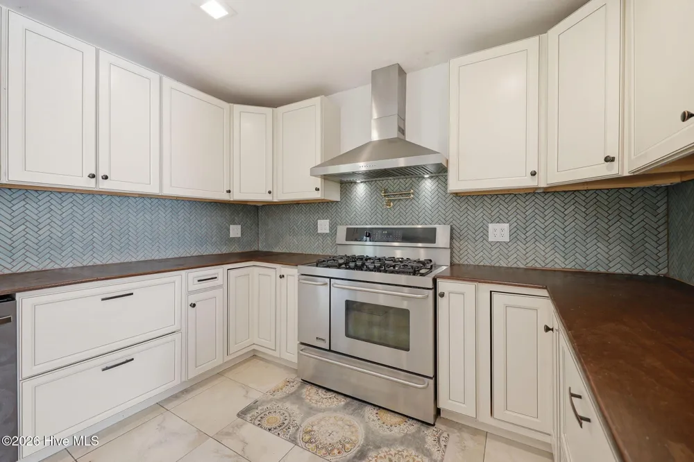 1515 Church Street Scotland Neck, NC 27874