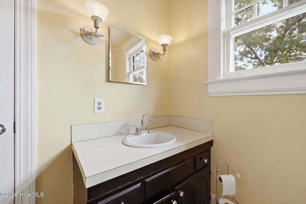 1515 Church Street Scotland Neck, NC 27874