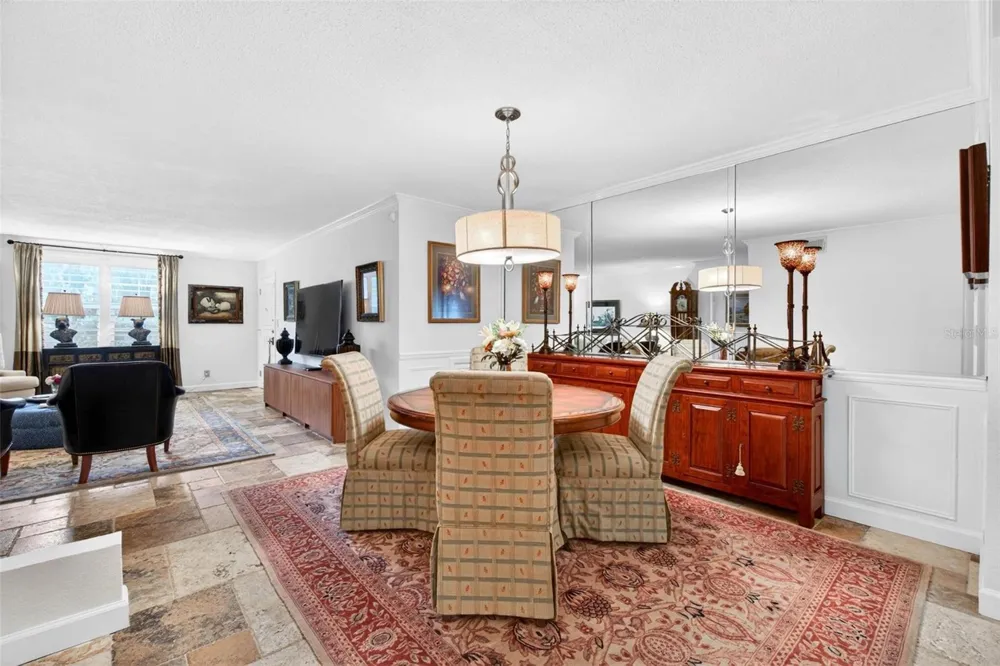 1065 EDEN ISLE BOULEVARD NE #2 St Petersburg, FL 33704