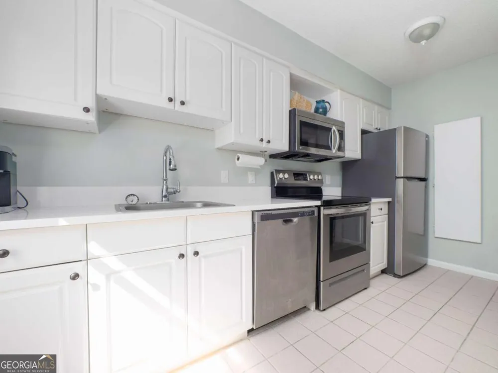 800 Mallery ST St. Simons, GA 31522