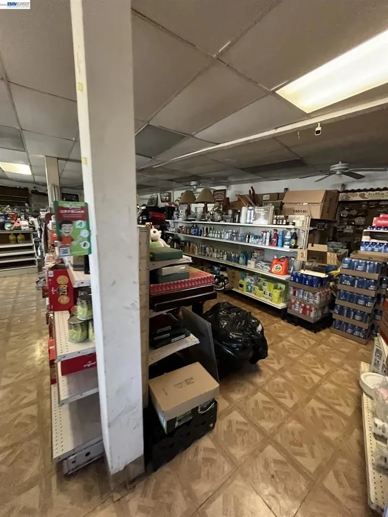 524 E Mission Rd San Gabriel, CA 91776