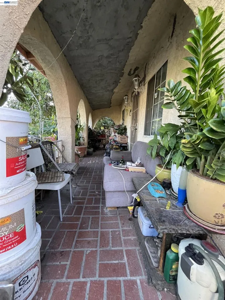 524 E Mission Rd San Gabriel, CA 91776
