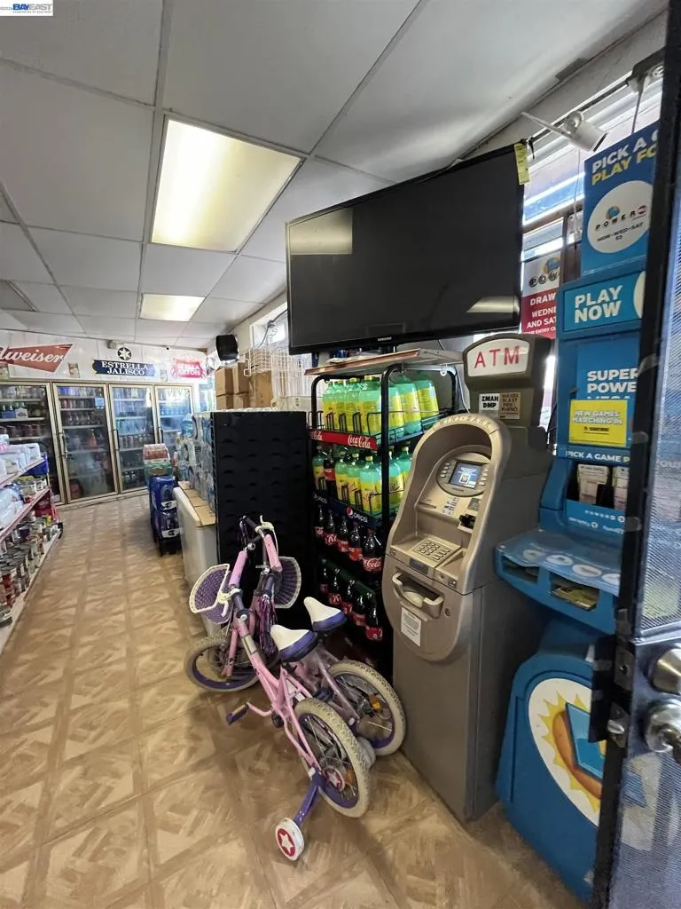 524 E Mission Rd San Gabriel, CA 91776