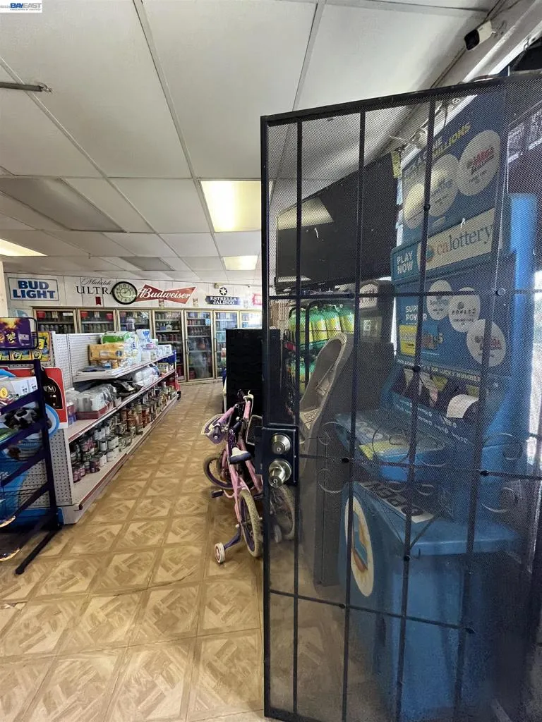 524 E Mission Rd San Gabriel, CA 91776