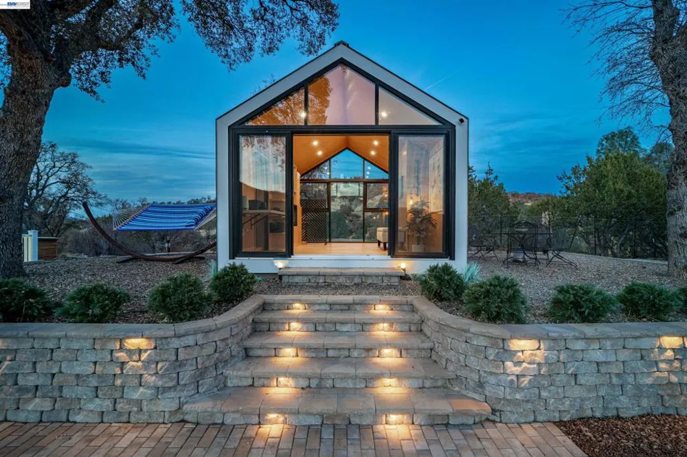 21000 Mines Rd. Livermore, CA 94550