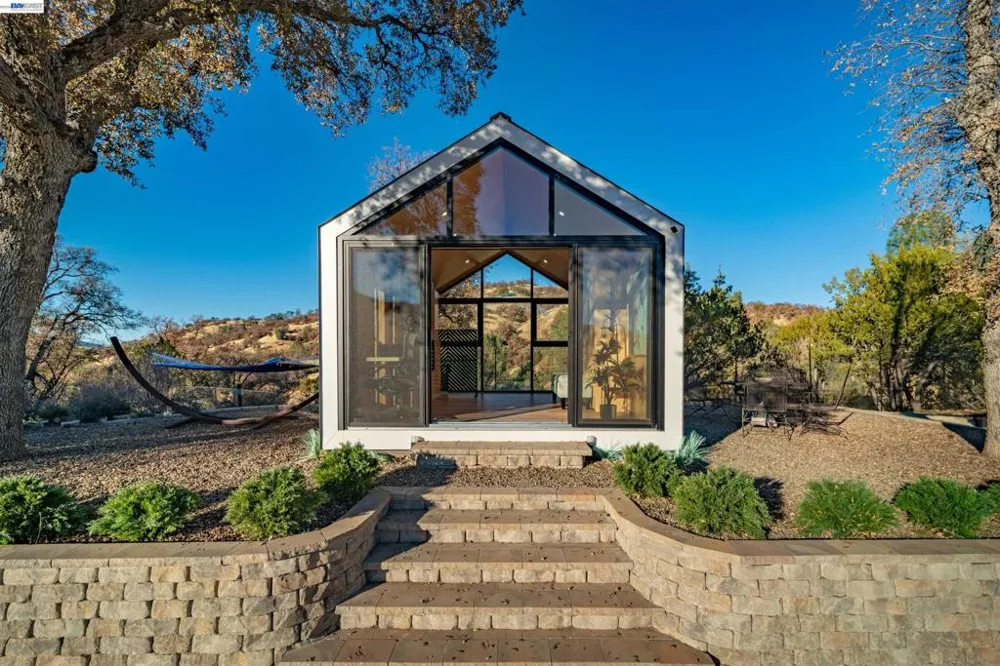 21000 Mines Rd. Livermore, CA 94550
