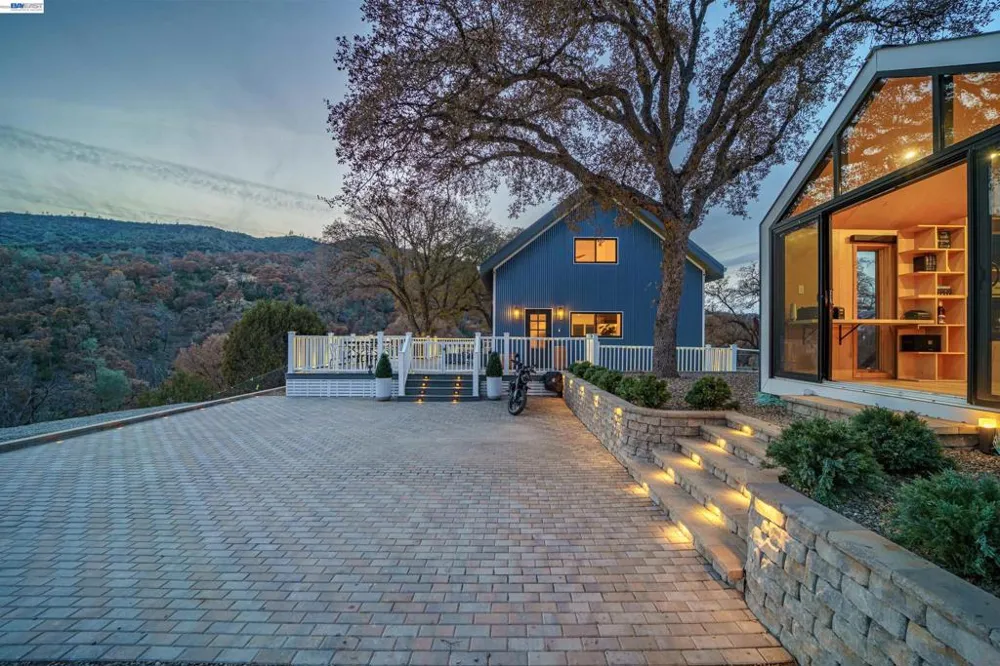 21000 Mines Rd. Livermore, CA 94550