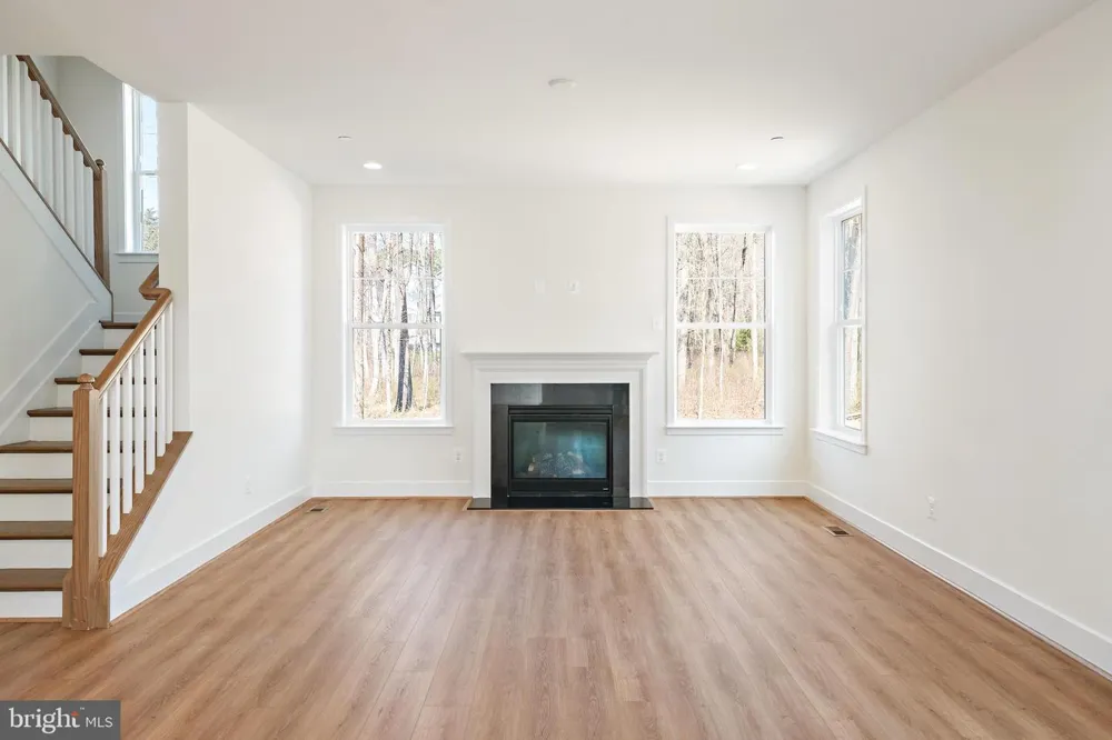 1210 PARISH HILL LANE Severn, MD 21144