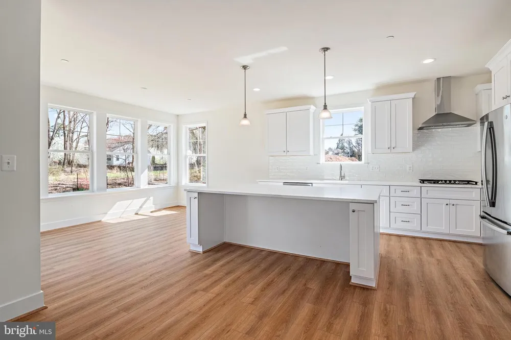 1210 PARISH HILL LANE Severn, MD 21144