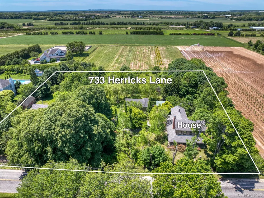 733 Herricks Lane Jamesport, NY 11901