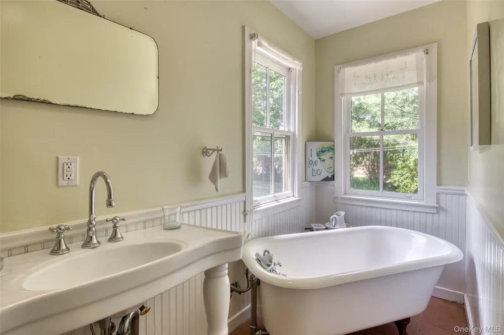 733 Herricks Lane Jamesport, NY 11901