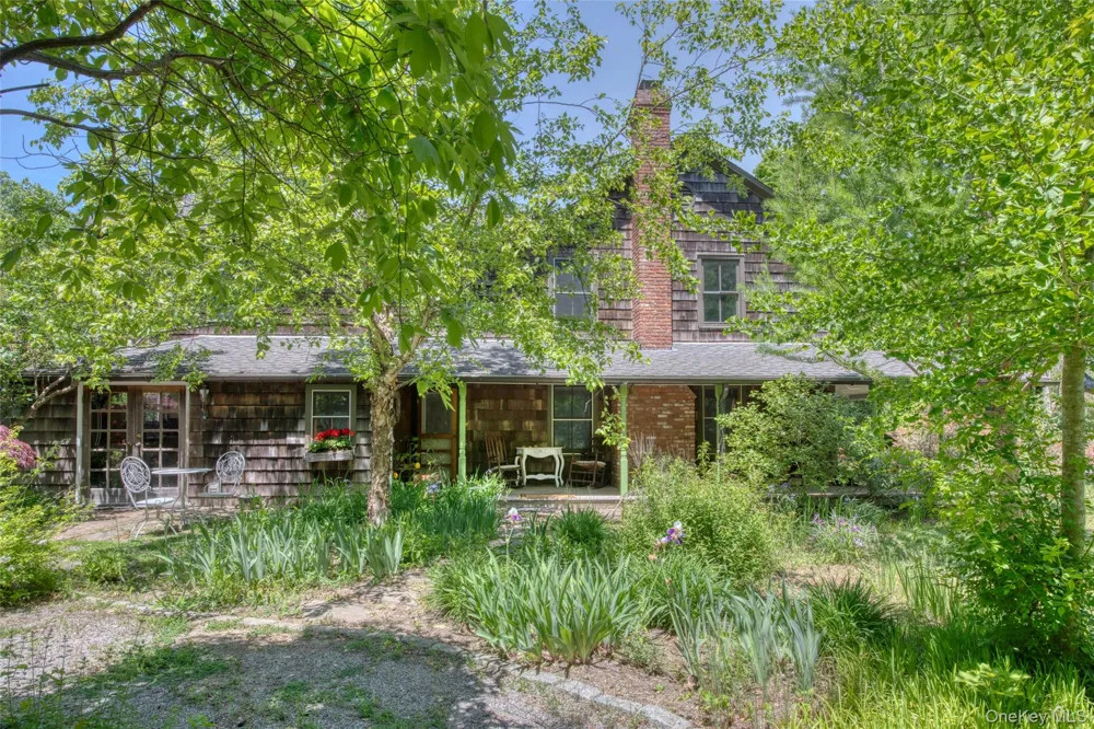 733 Herricks Lane Jamesport, NY 11901