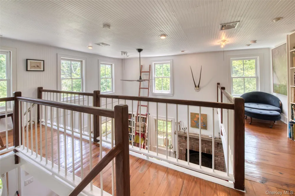 733 Herricks Lane Jamesport, NY 11901