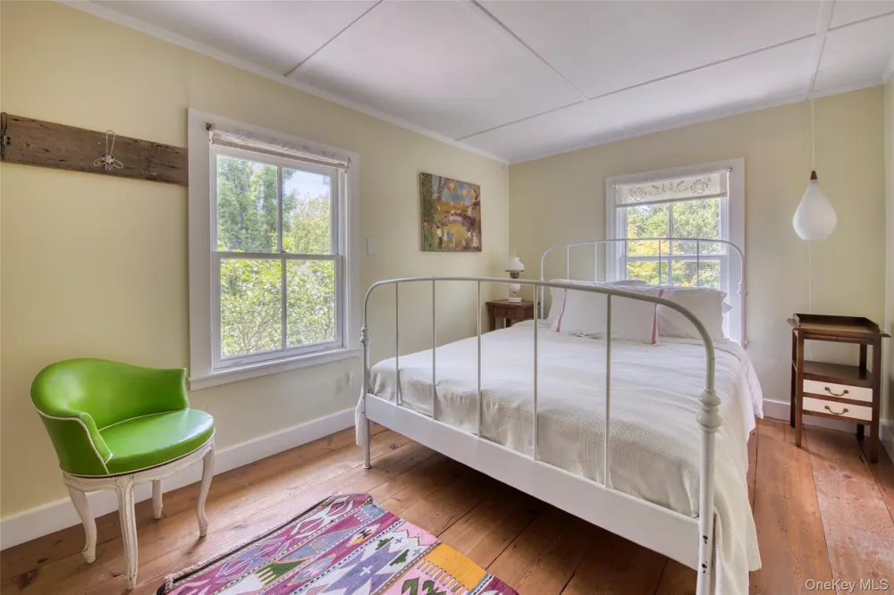733 Herricks Lane Jamesport, NY 11901