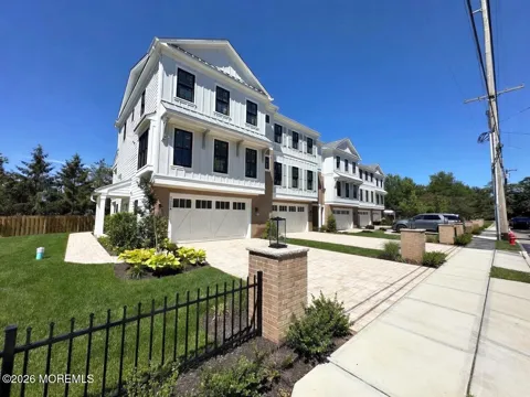 2113 River Road #A